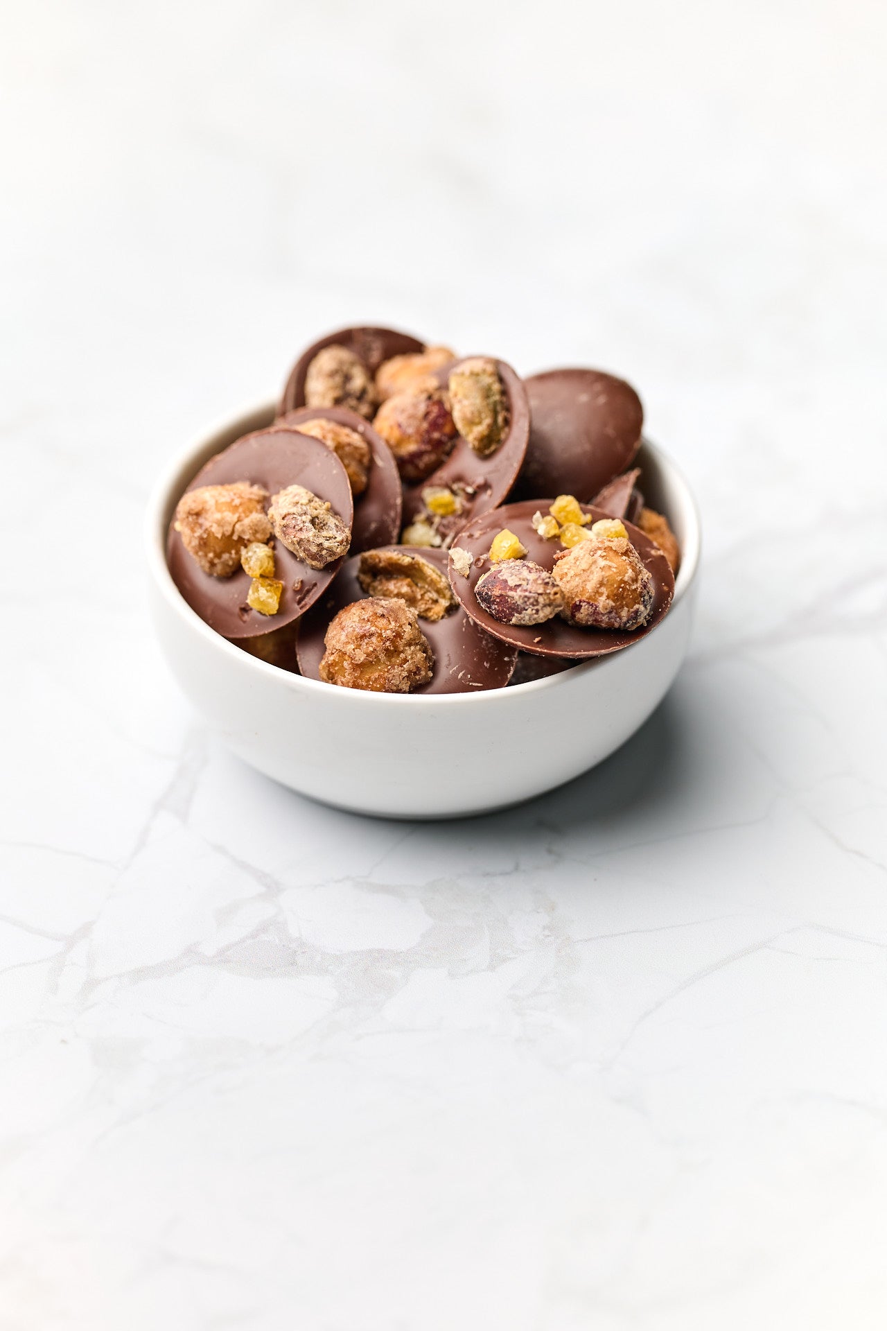 Tube | Daily Dose | Fruit & Nut | Milk Chocolate | 42% cacao | 200g